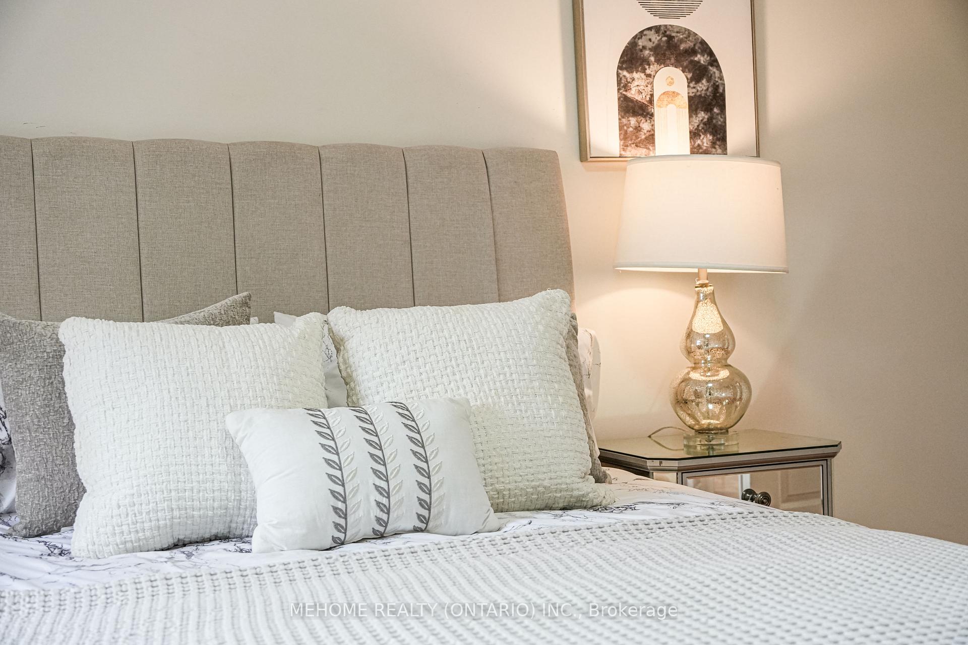 Photo 25 of 55 D'amato Crescent, Vaughan, Maple — HOMEH