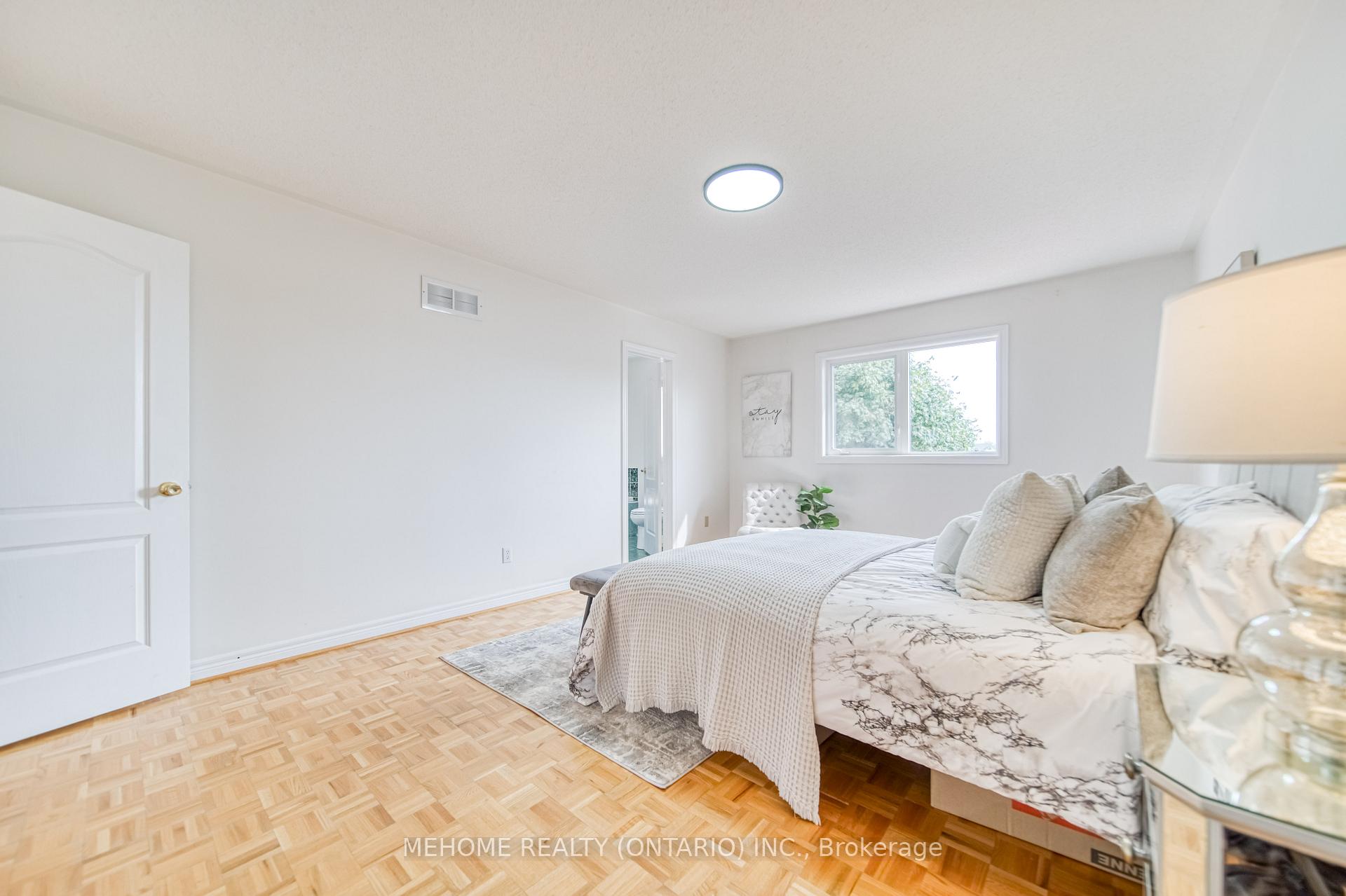 Photo 26 of 55 D'amato Crescent, Vaughan, Maple — HOMEH