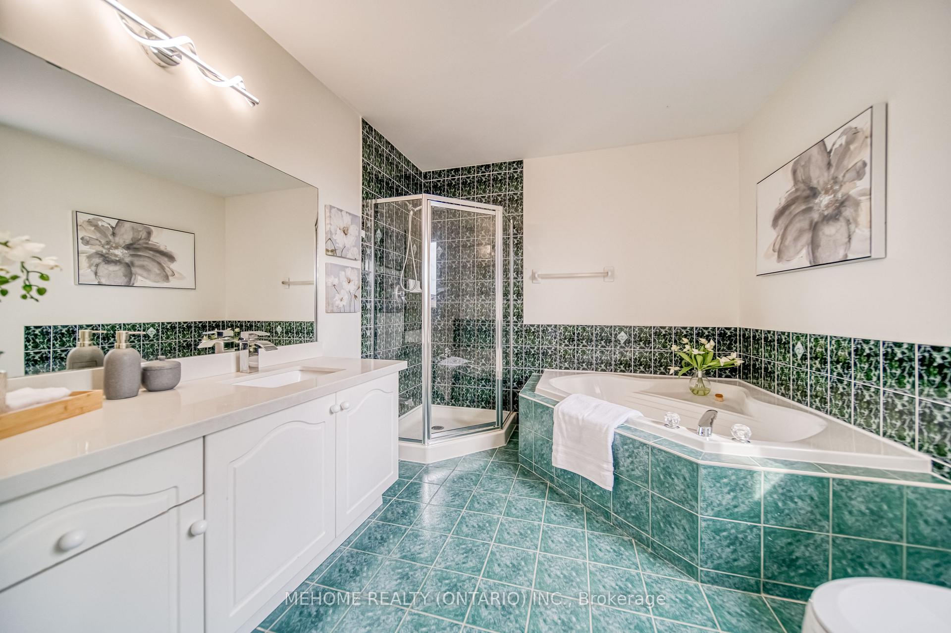 Photo 28 of 55 D'amato Crescent, Vaughan, Maple — HOMEH