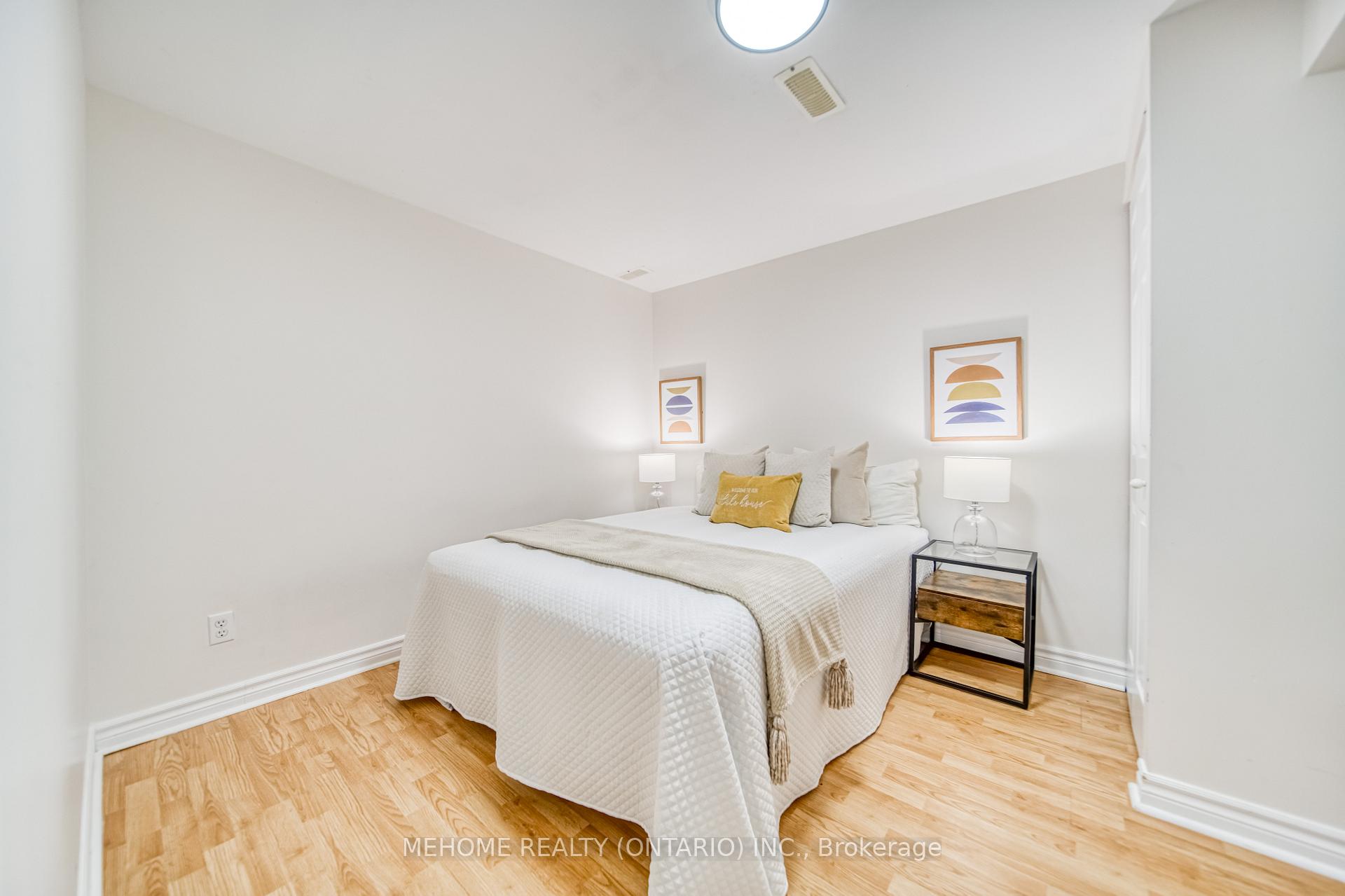 Photo 38 of 55 D'amato Crescent, Vaughan, Maple — HOMEH