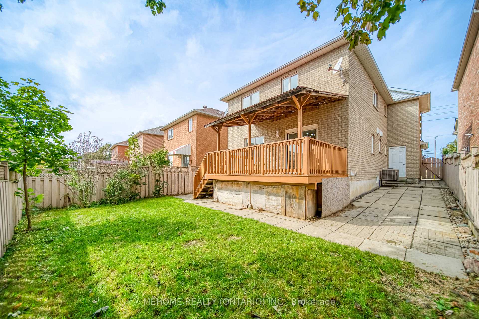 Photo 42 of 55 D'amato Crescent, Vaughan, Maple — HOMEH