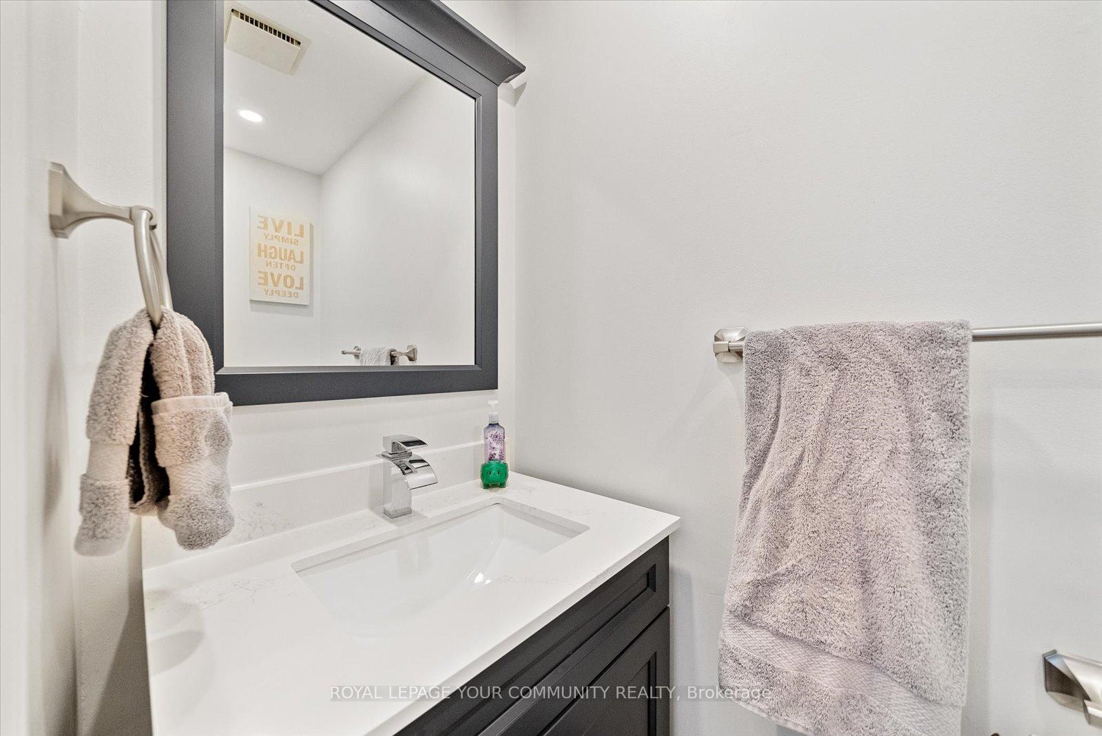Photo 25 of 20 Sandusky Crescent, Aurora, Aurora Highlands — HOMEH