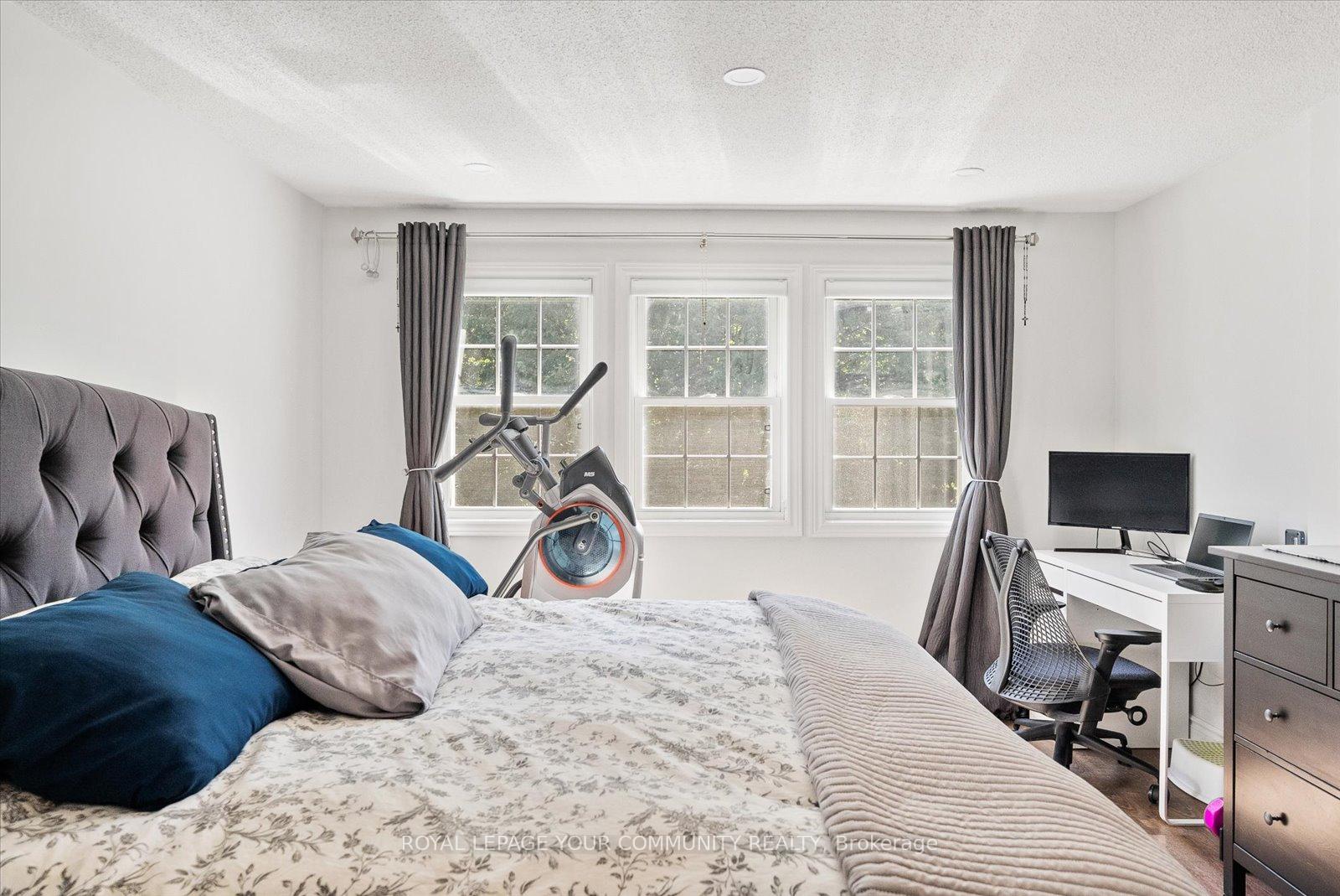 Photo 15 of 20 Sandusky Crescent, Aurora, Aurora Highlands — HOMEH