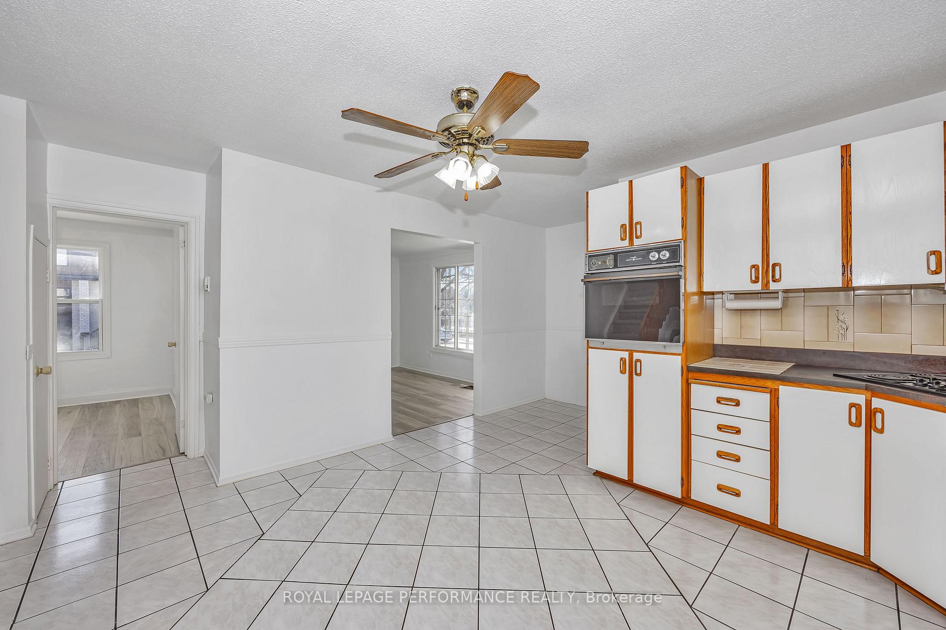 Photo 13 of 195 Baribeau Street, Ottawa, Vanier — HOMEH