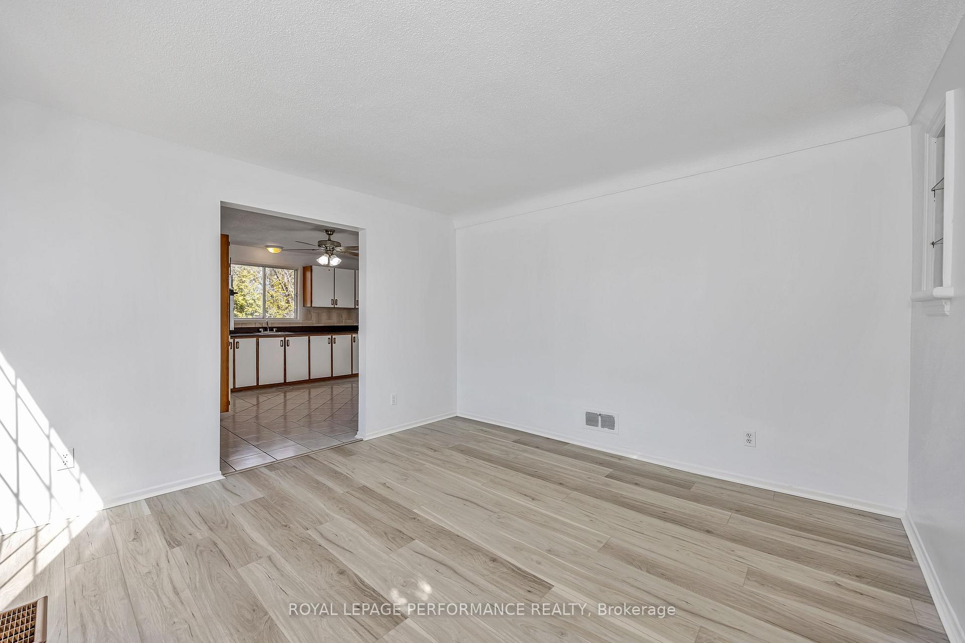 Photo 17 of 195 Baribeau Street, Ottawa, Vanier — HOMEH