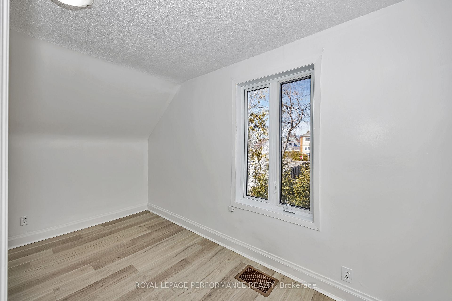 Photo 28 of 195 Baribeau Street, Ottawa, Vanier — HOMEH