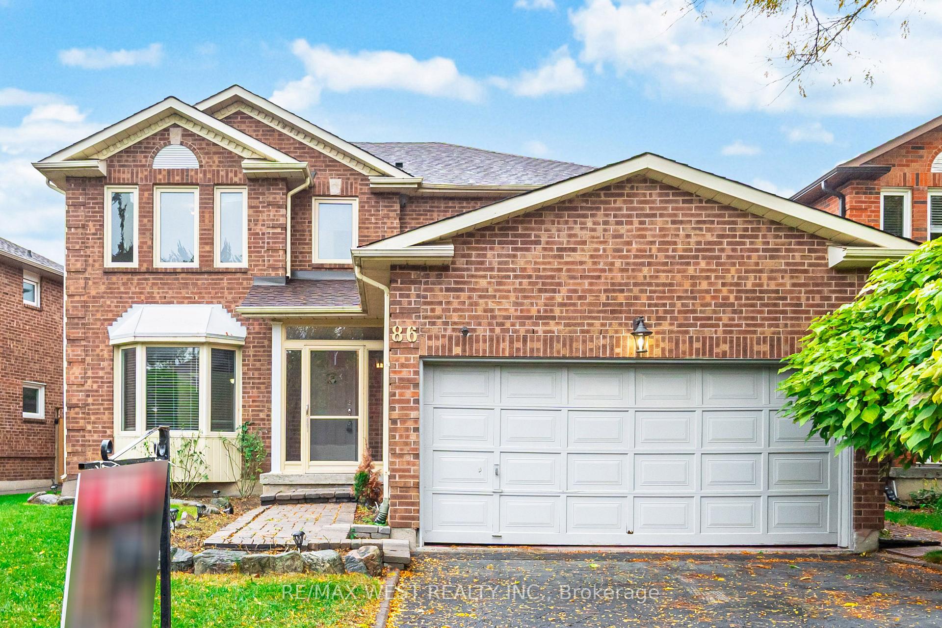 Front of 86 Dina Road