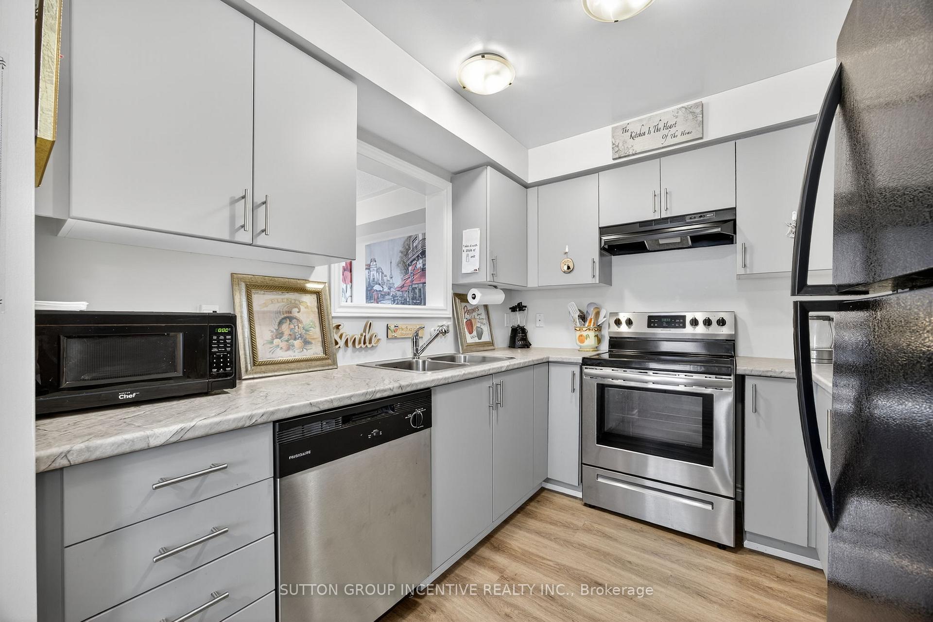 Photo 9 of 23 Frank's Way, Barrie, Allandale — HOMEH