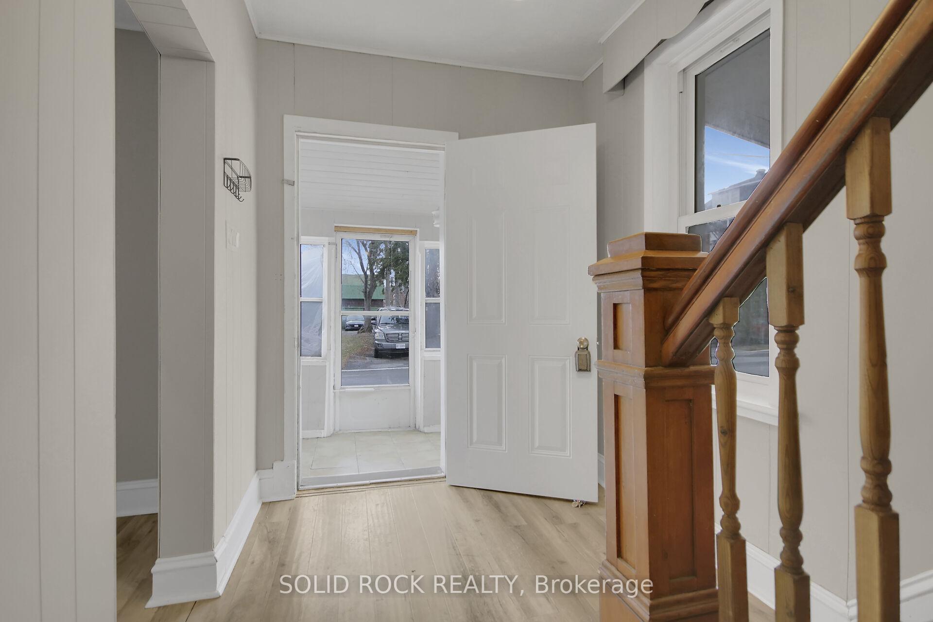Photo 3 of 25 Burwash Street, Arnprior — HOMEH