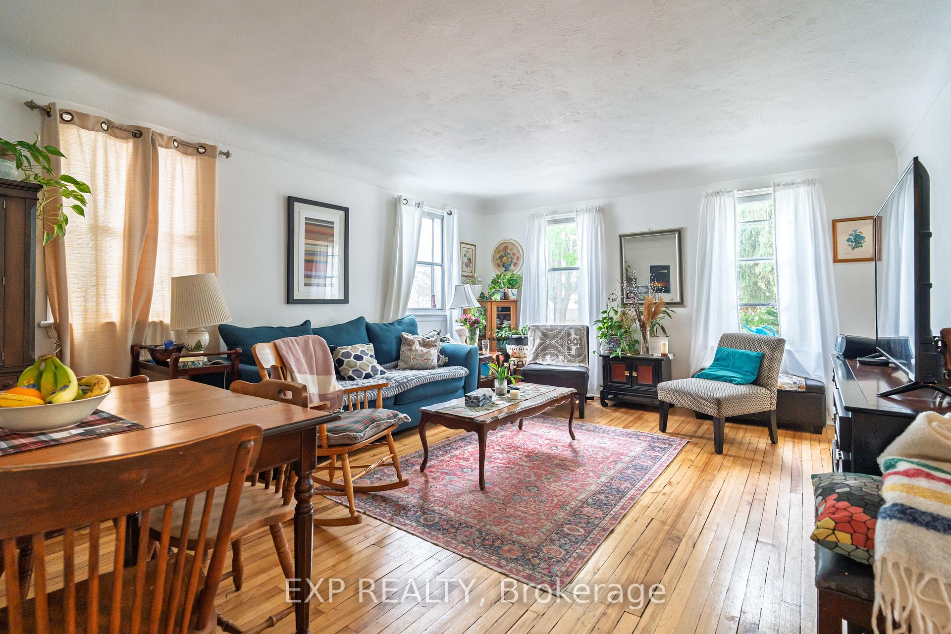 Photo 4 of 100 Dagmar Avenue, Ottawa, Vanier — HOMEH