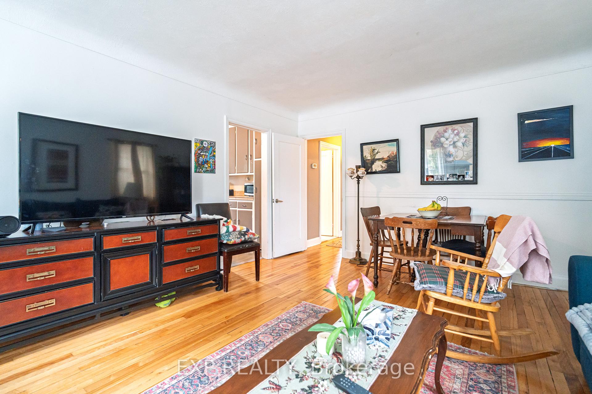 Photo 6 of 100 Dagmar Avenue, Ottawa, Vanier — HOMEH