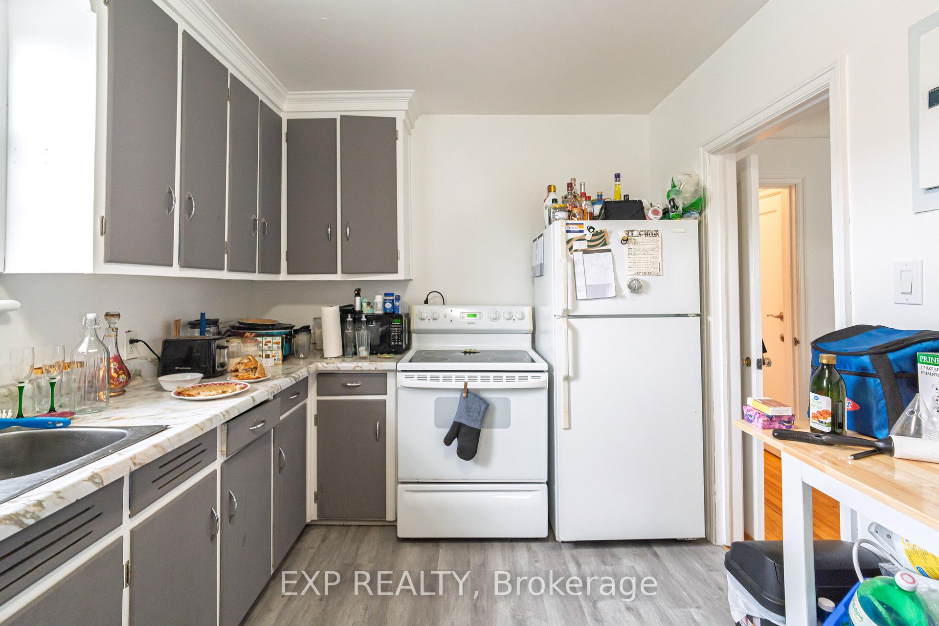 Photo 10 of 100 Dagmar Avenue, Ottawa, Vanier — HOMEH