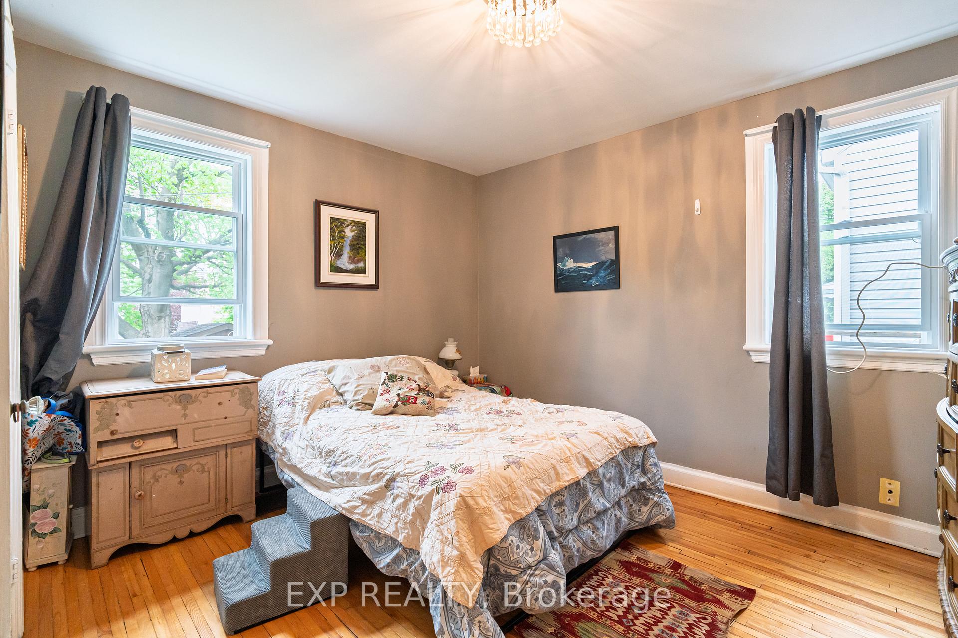 Photo 13 of 100 Dagmar Avenue, Ottawa, Vanier — HOMEH