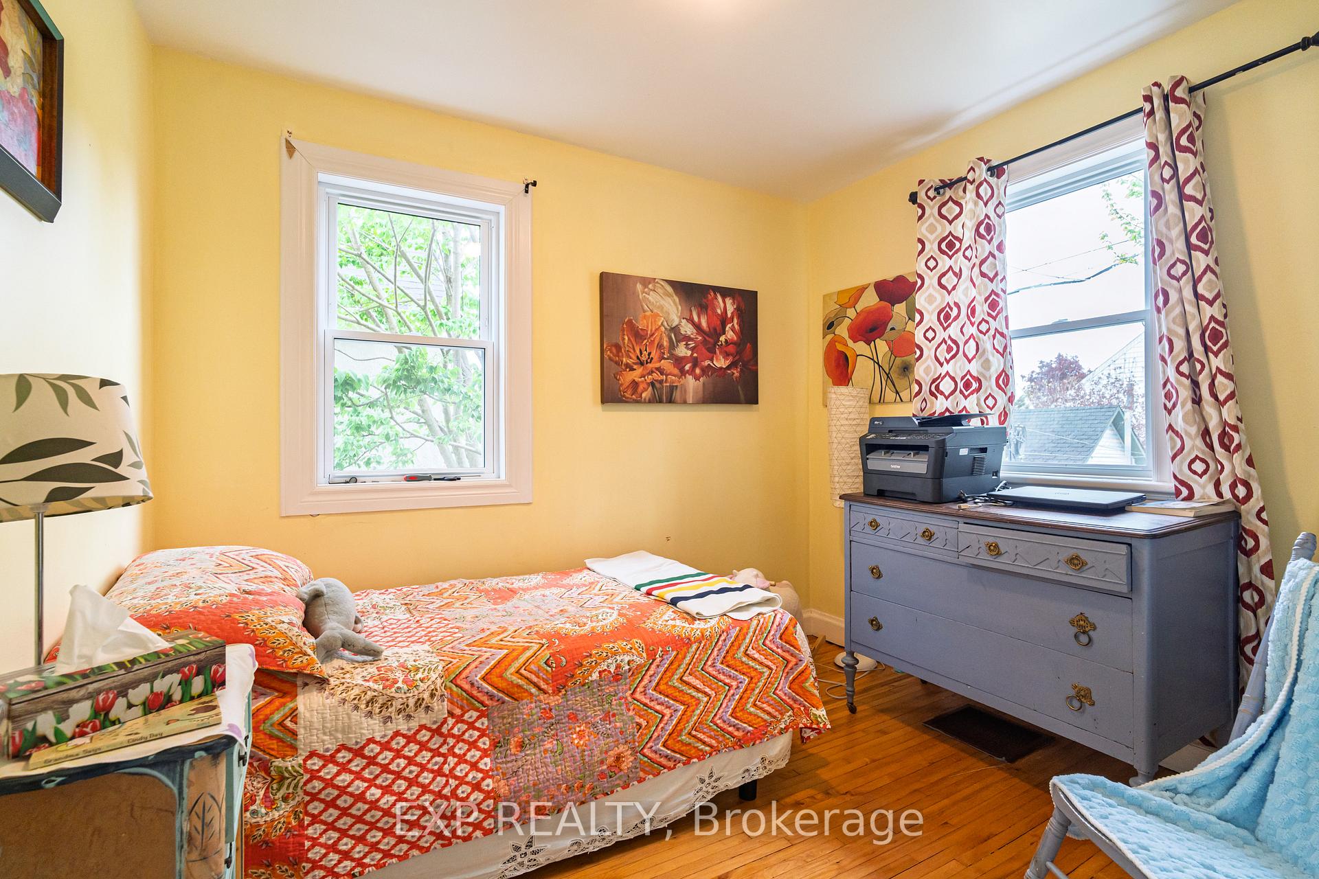 Photo 16 of 100 Dagmar Avenue, Ottawa, Vanier — HOMEH