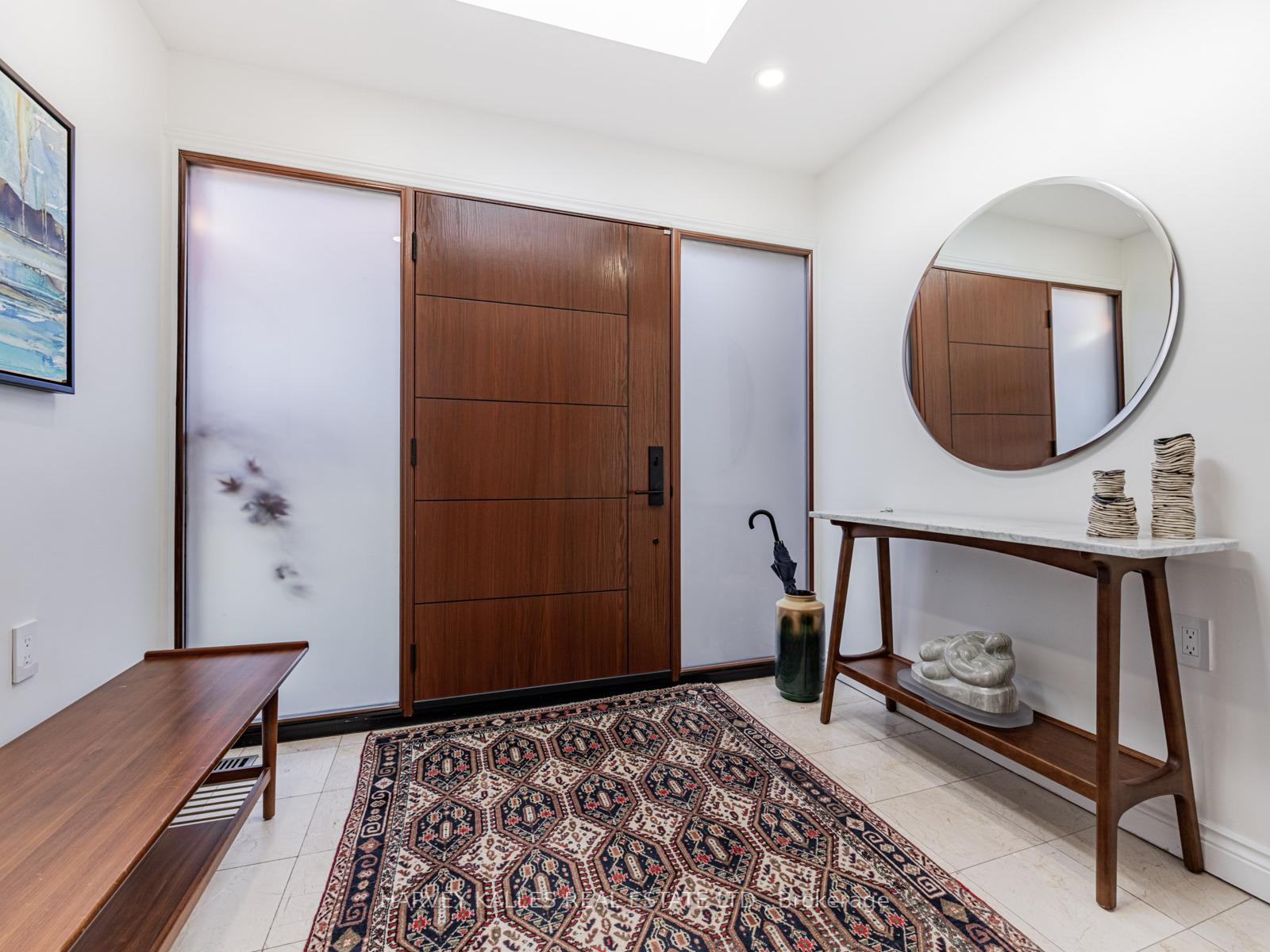 Photo 3 of 71 Green Acres Road, Vaughan, Uplands — HOMEH