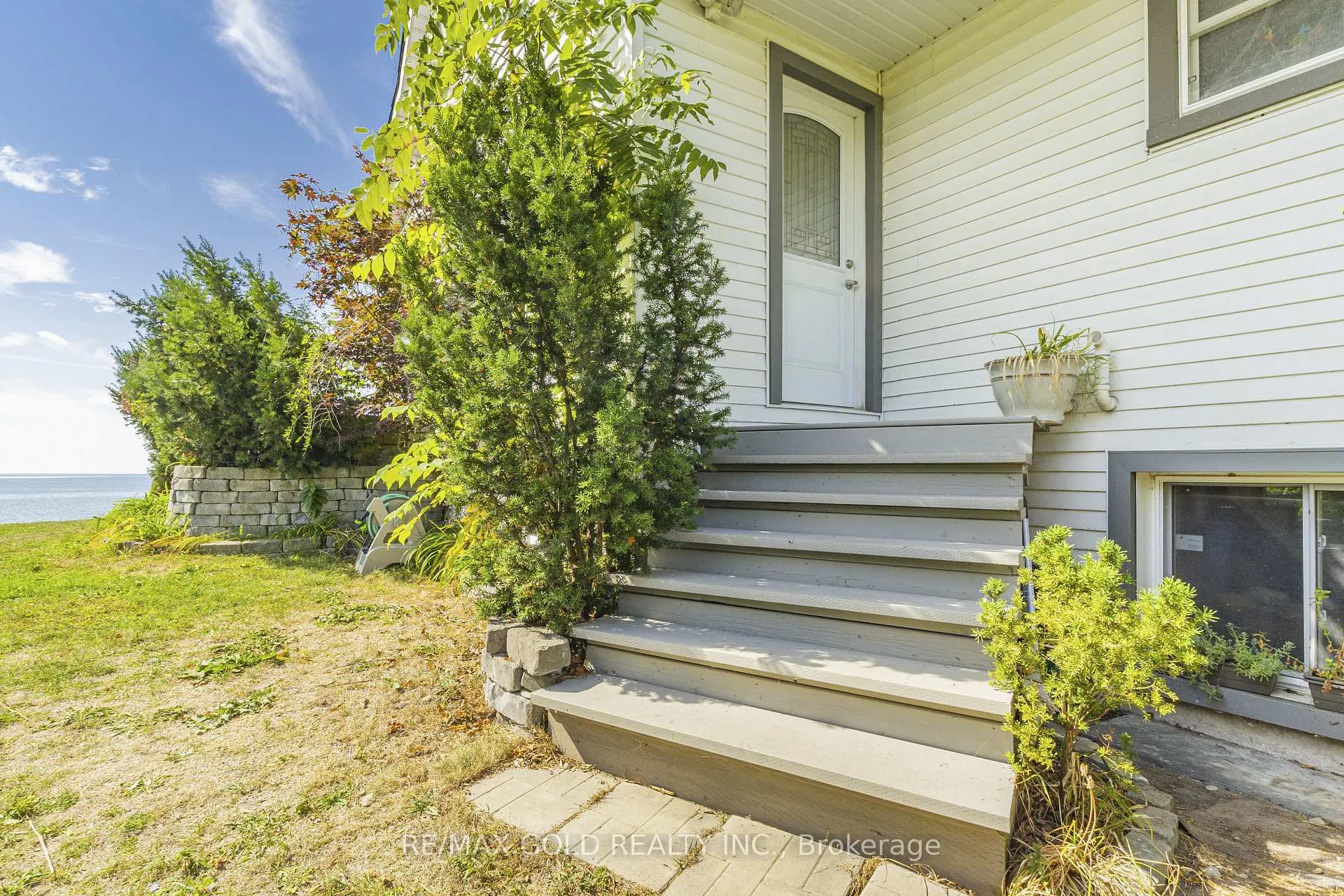 Photo 7 of 13193 Lakeshore Road, Wainfleet, Lakeshore — HOMEH