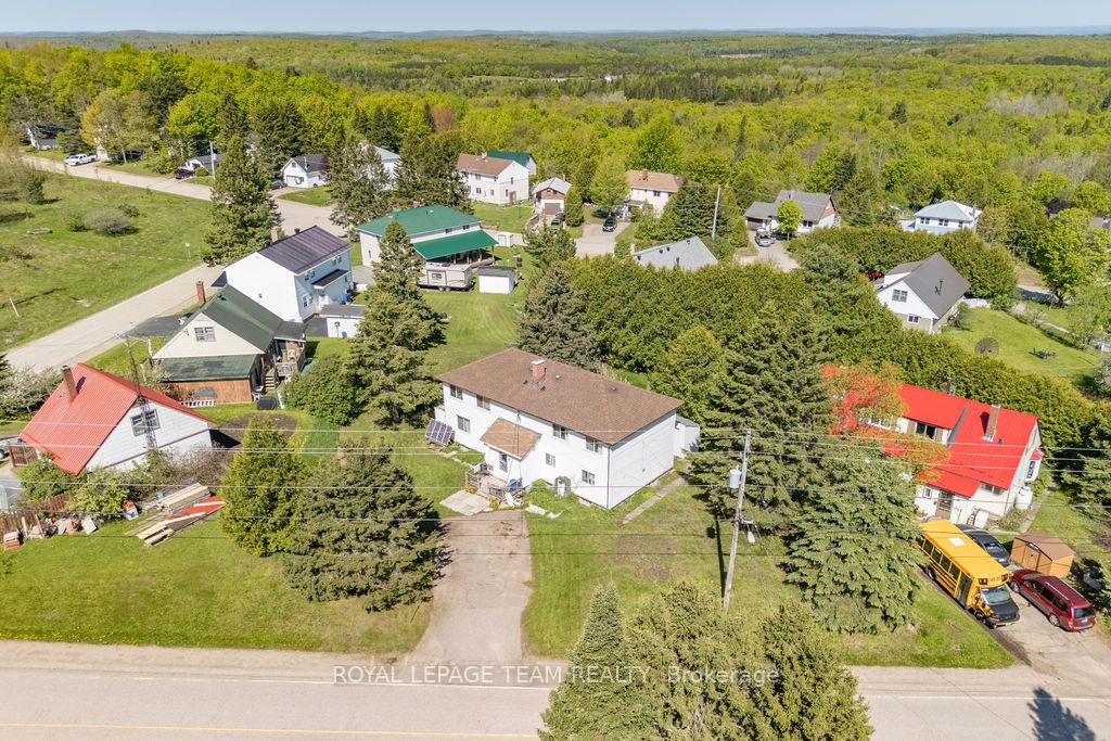 Photo 3 of 72 Sebastopol Drive, Bonnechere Valley, Eganville/Bonnechere Twp — HOMEH