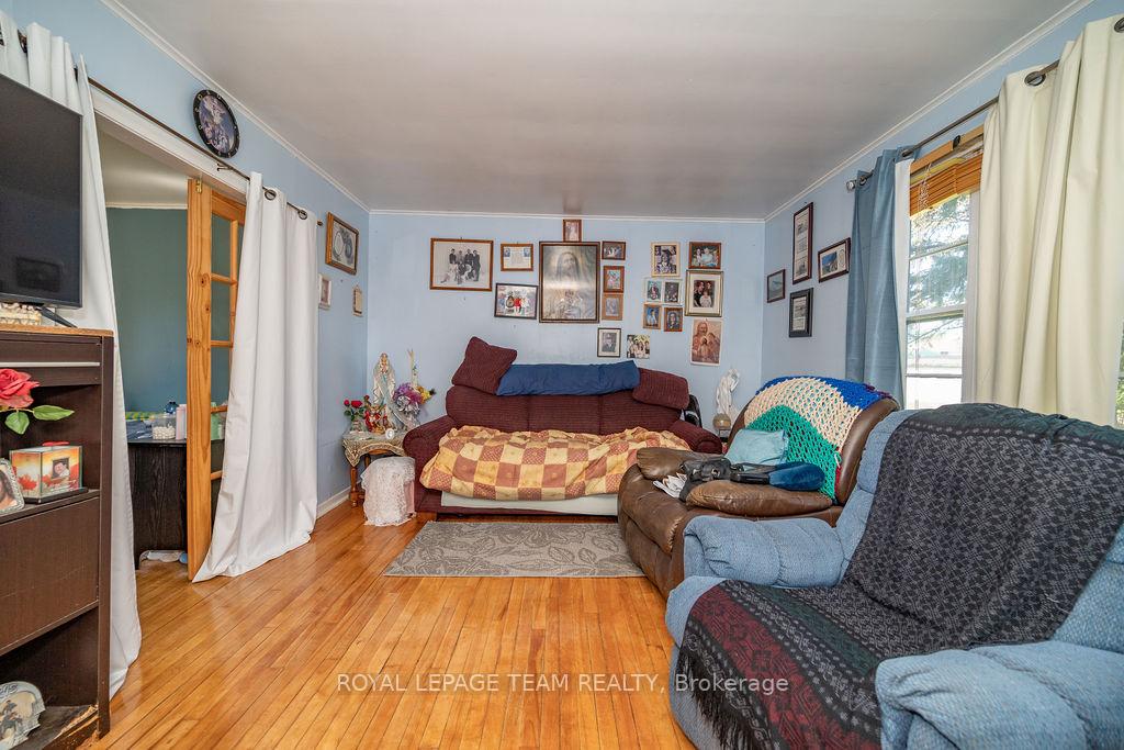 Photo 13 of 72 Sebastopol Drive, Bonnechere Valley, Eganville/Bonnechere Twp — HOMEH