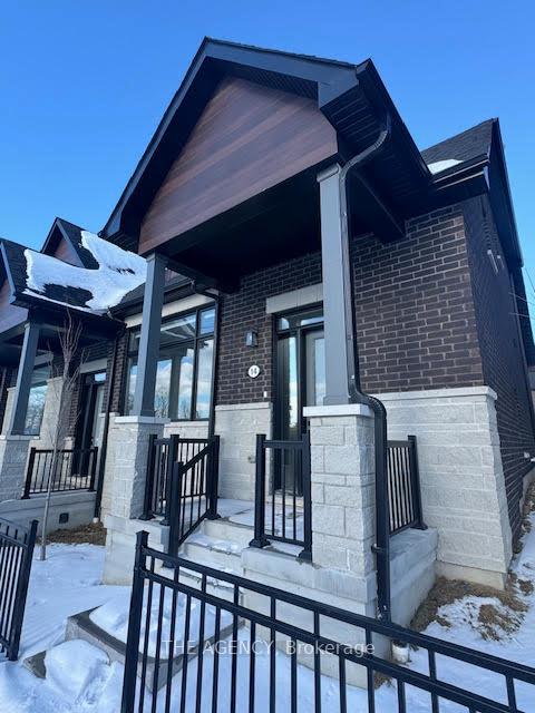 Photo 1 of 14 Vern Robertson Gate, Uxbridge — HOMEH