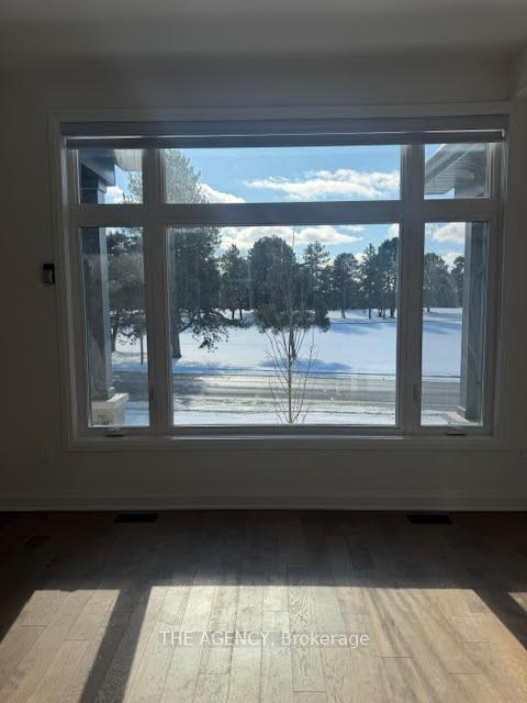 Photo 5 of 14 Vern Robertson Gate, Uxbridge — HOMEH