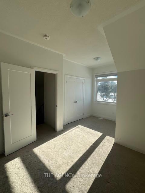 Photo 15 of 14 Vern Robertson Gate, Uxbridge — HOMEH