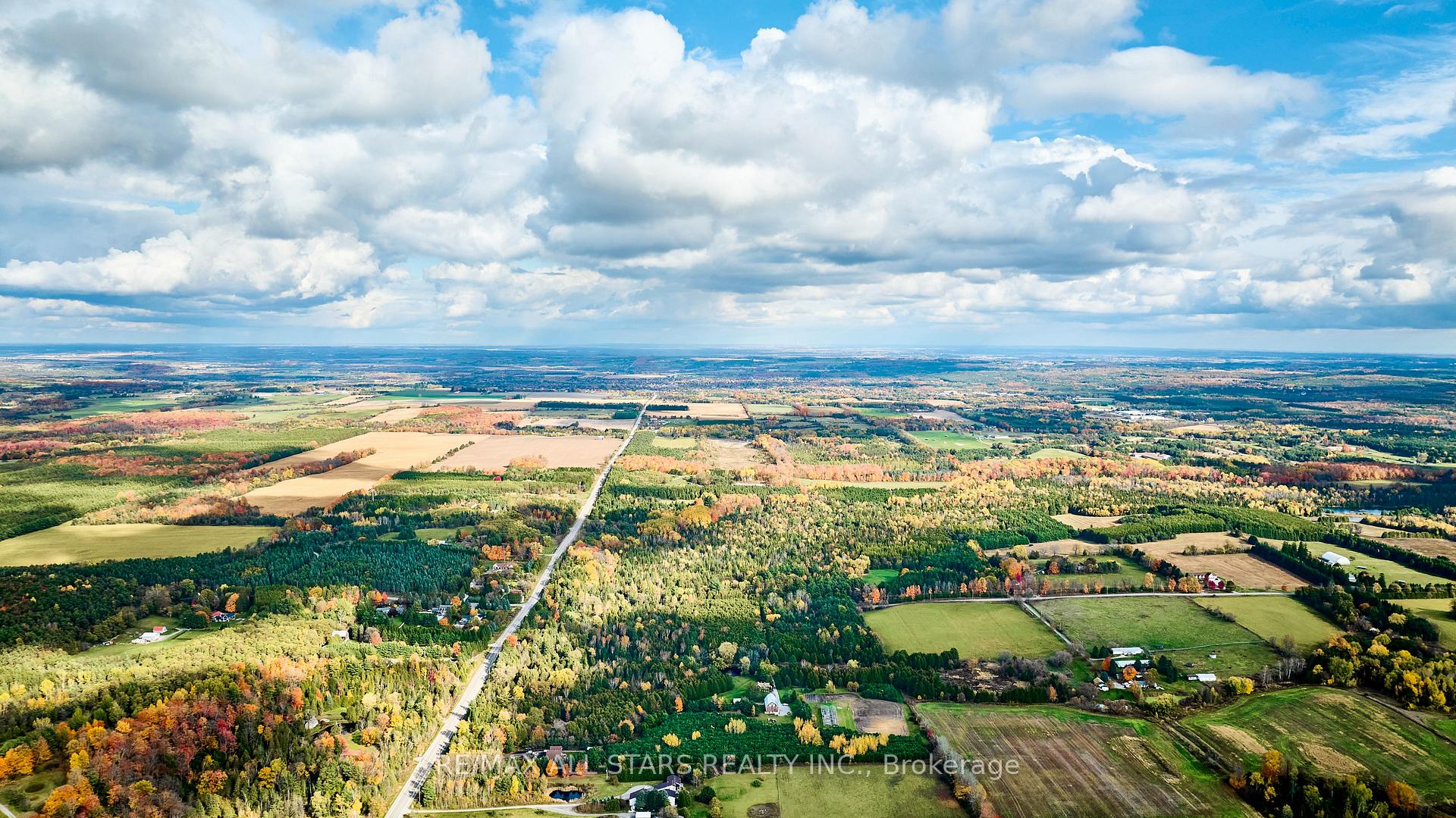 Photo 25 of 337 Regional Road 8, Uxbridge — HOMEH