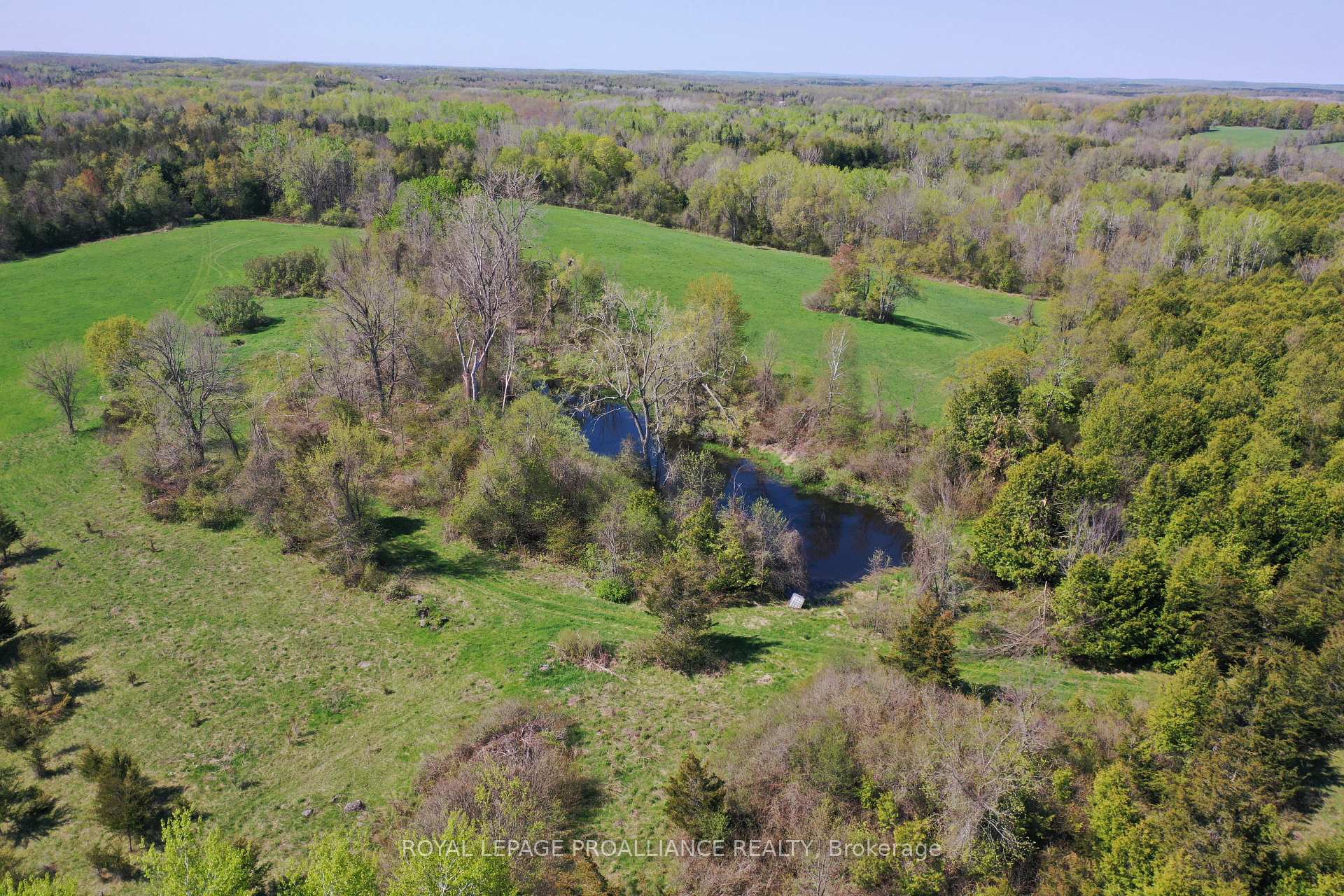 Photo 4 of 482 Smith Road, Tyendinaga, Tyendinaga Township — HOMEH