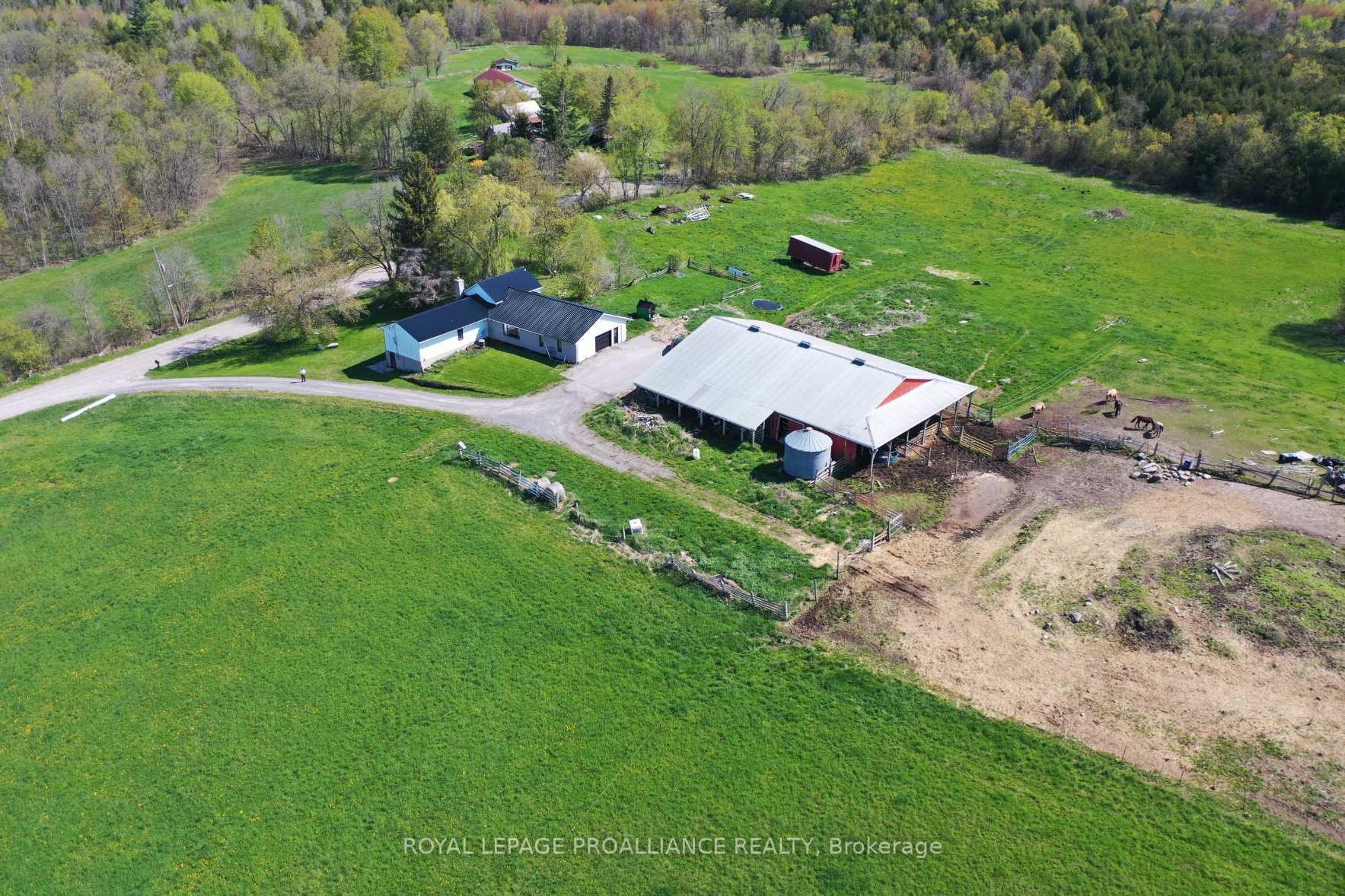Photo 12 of 482 Smith Road, Tyendinaga, Tyendinaga Township — HOMEH