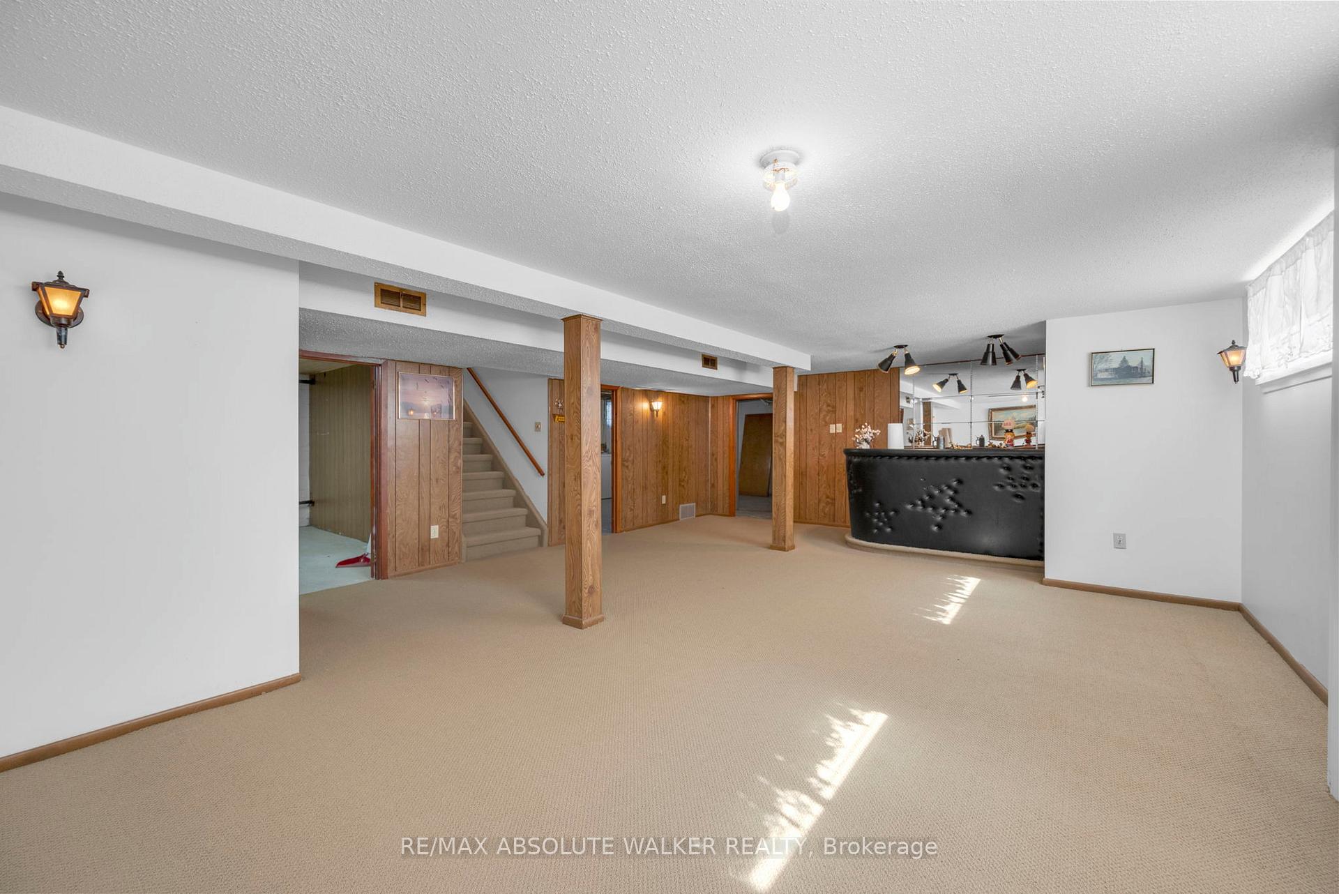 Photo 30 of 114 Crownhill Street, Ottawa, Cardinal Heights — HOMEH
