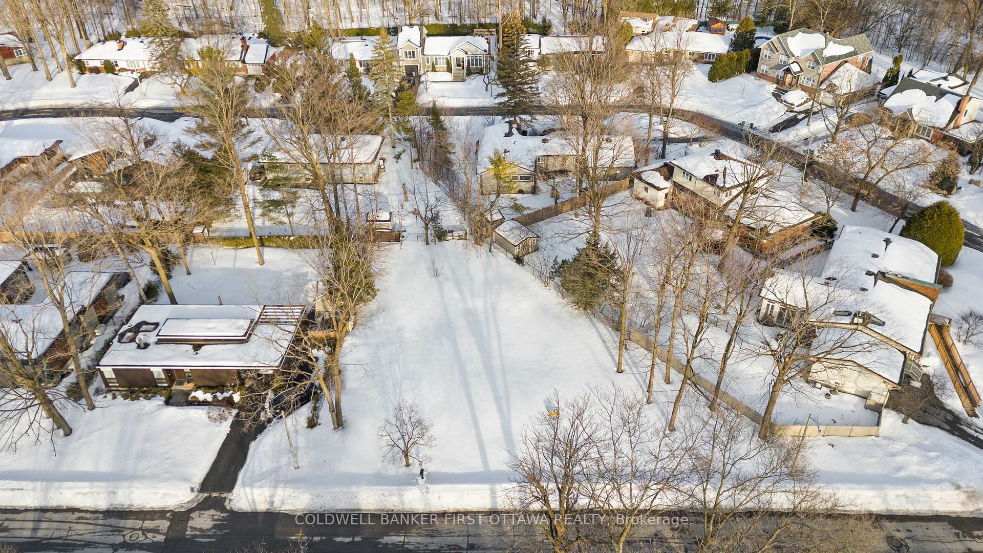 Photo 8 of 2055 Baffin Avenue, Ottawa, Alta Vista/Faircrest Heights — HOMEH