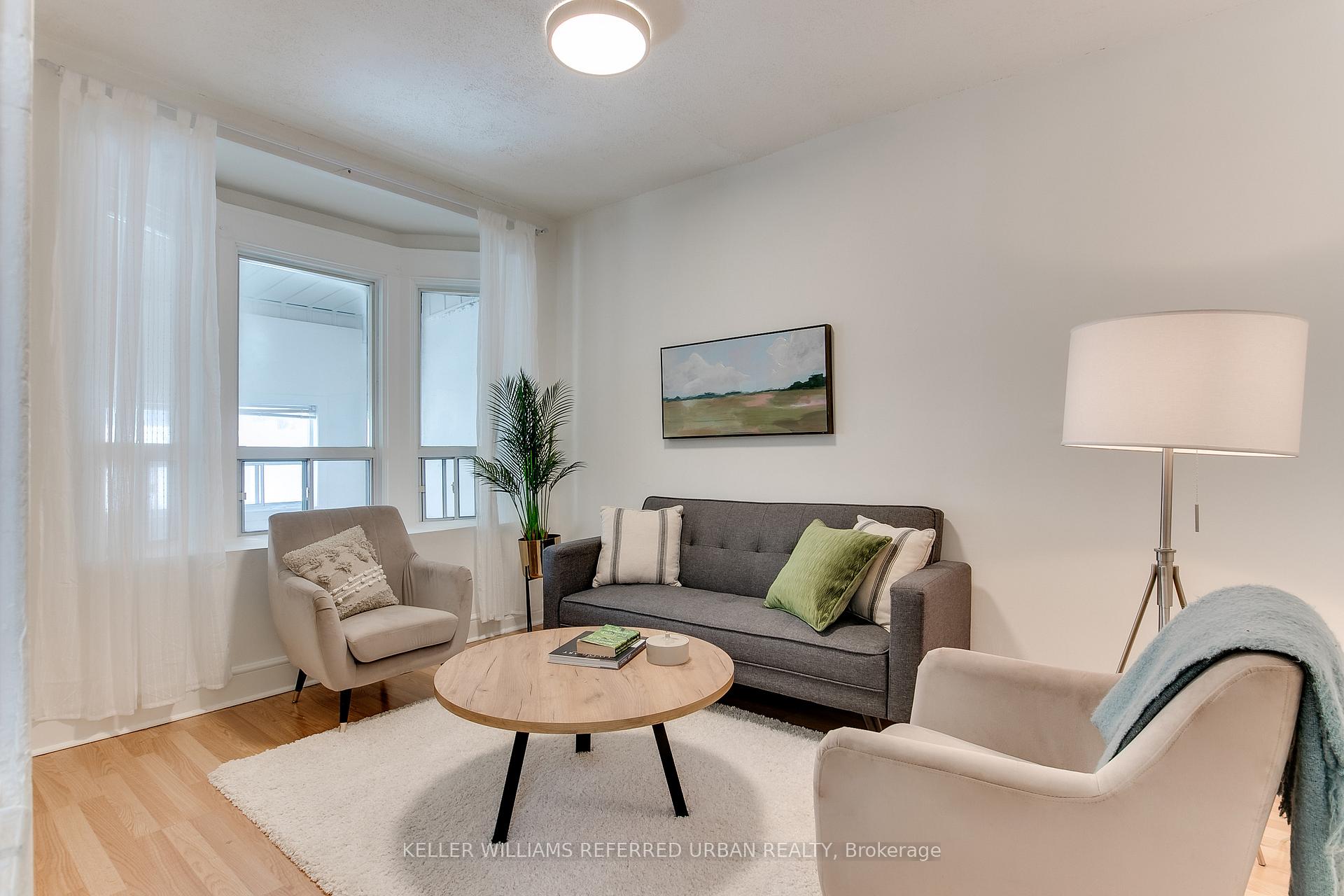 Front of Unit Upper, 17 Wade Avenue