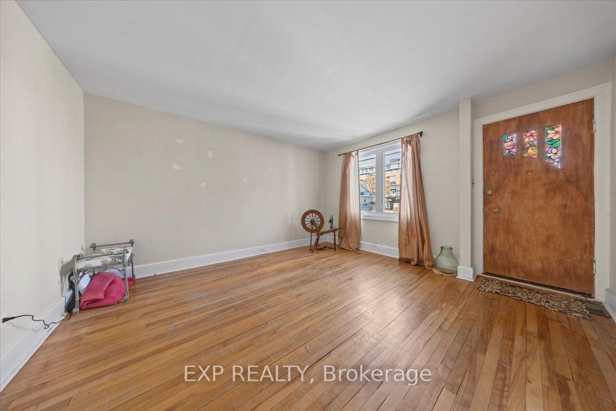 Photo 3 of 146 Laval Street, Ottawa, Vanier — HOMEH