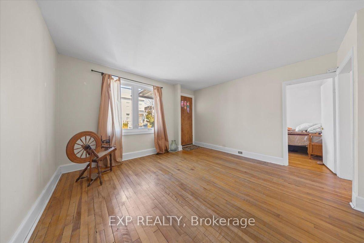 Photo 4 of 146 Laval Street, Ottawa, Vanier — HOMEH