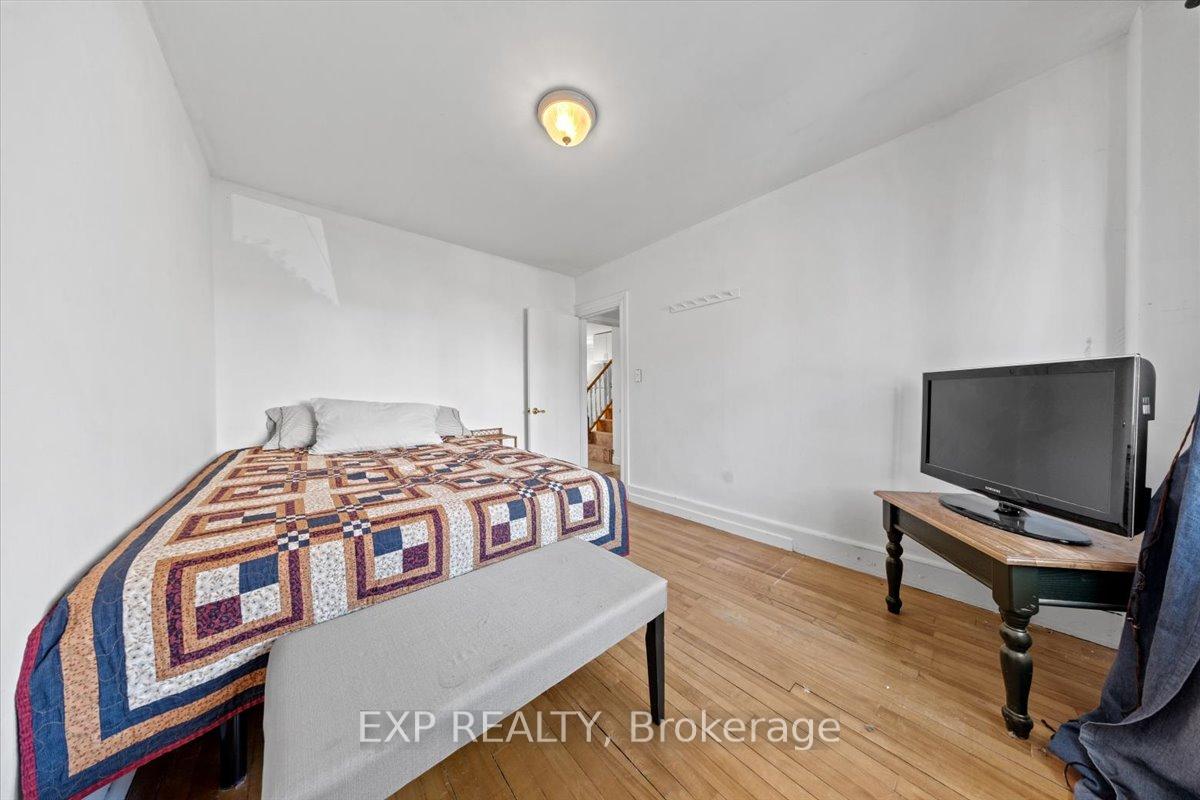 Photo 17 of 146 Laval Street, Ottawa, Vanier — HOMEH