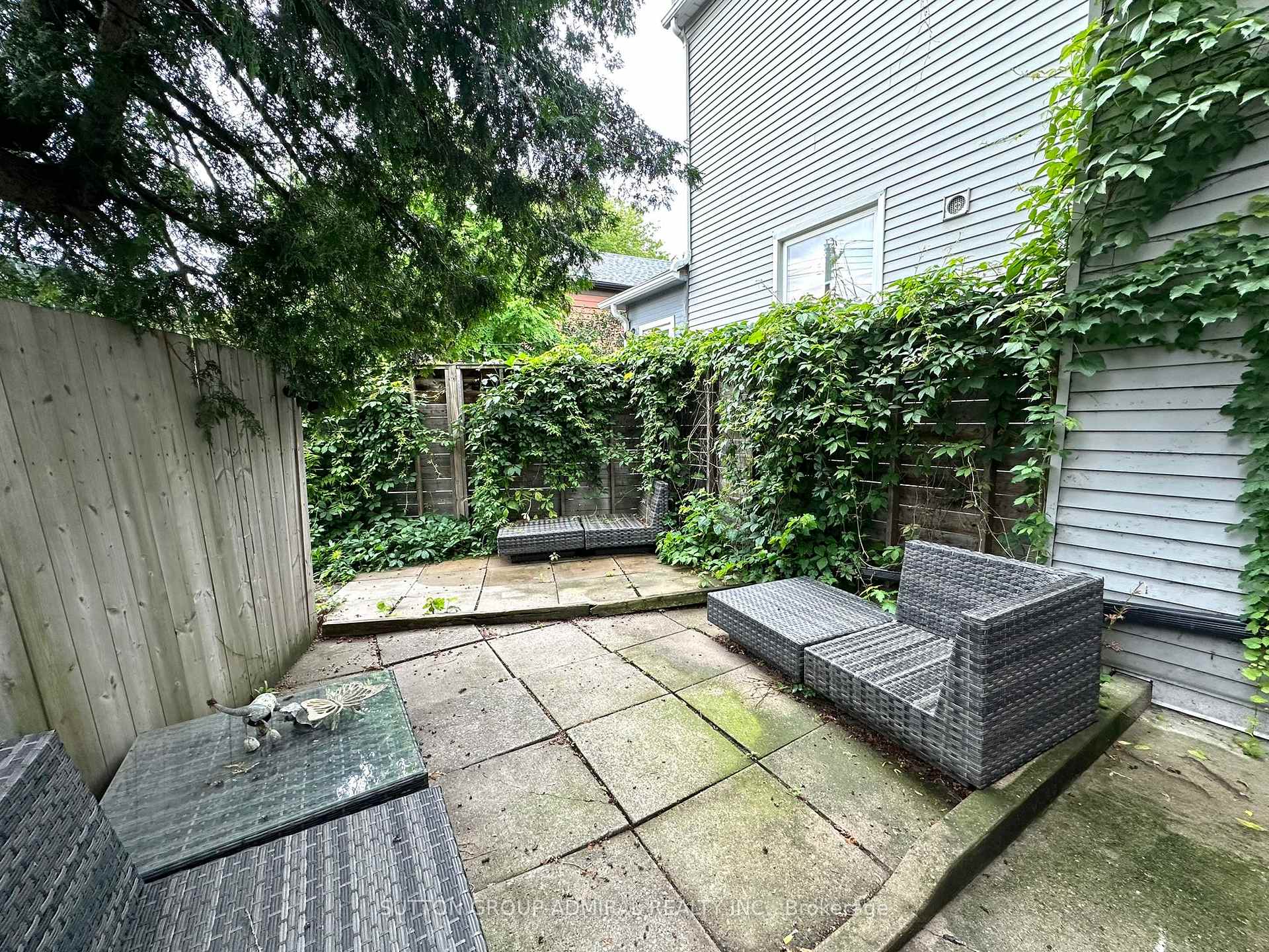 Photo 4 of Unit MAIN&*, 24 Tecumseth Street, Toronto, Niagara — HOMEH