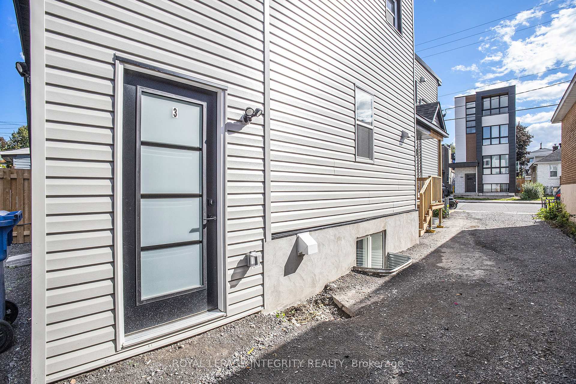 Photo 3 of Unit 2, 185 Carillon Street, Ottawa, Vanier — HOMEH