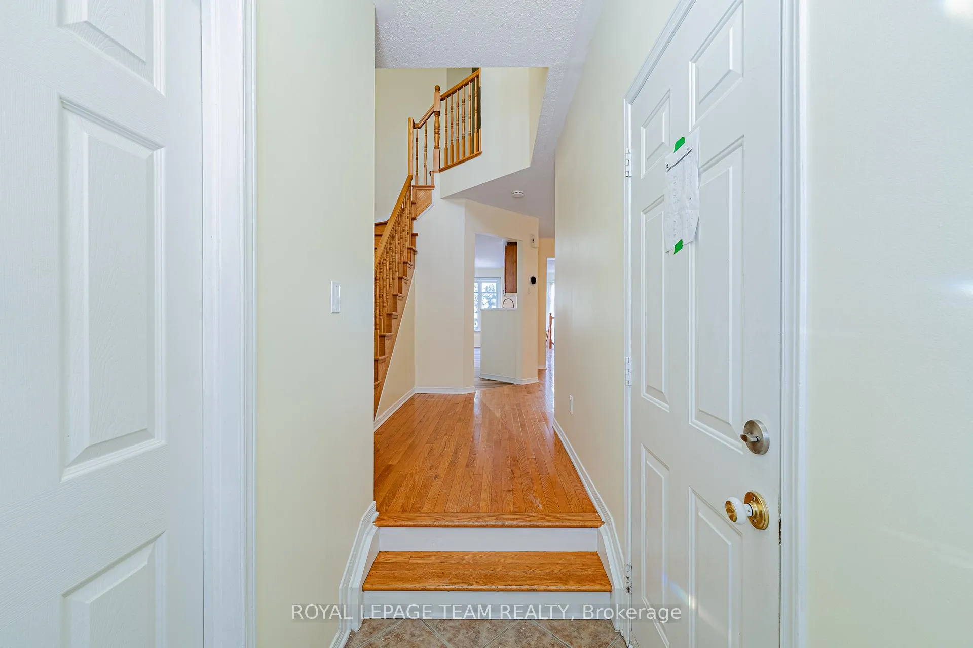 Photo 4 of 184 Deercroft Avenue, Ottawa, Barrhaven - Longfields — HOMEH