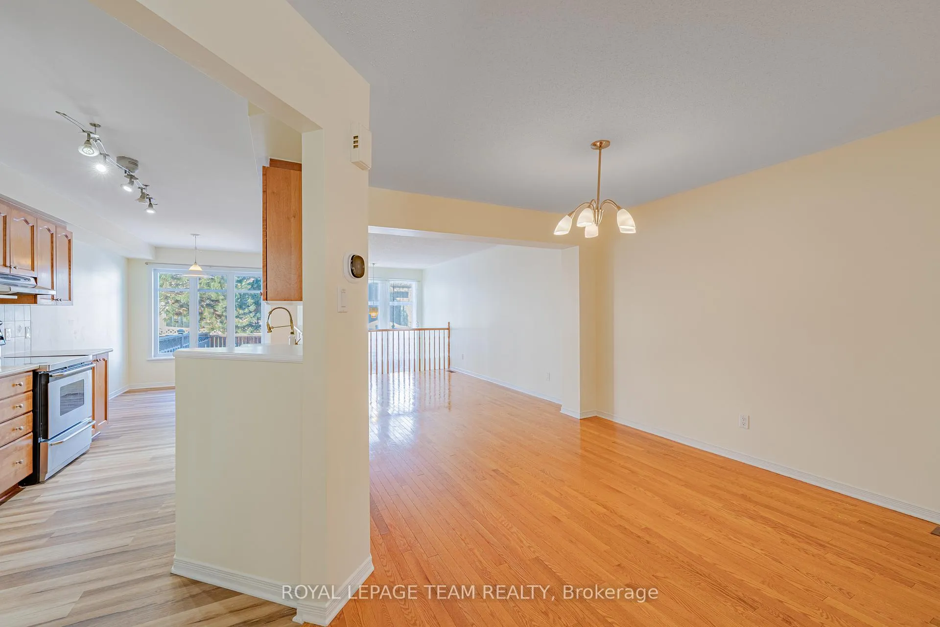Photo 7 of 184 Deercroft Avenue, Ottawa, Barrhaven - Longfields — HOMEH
