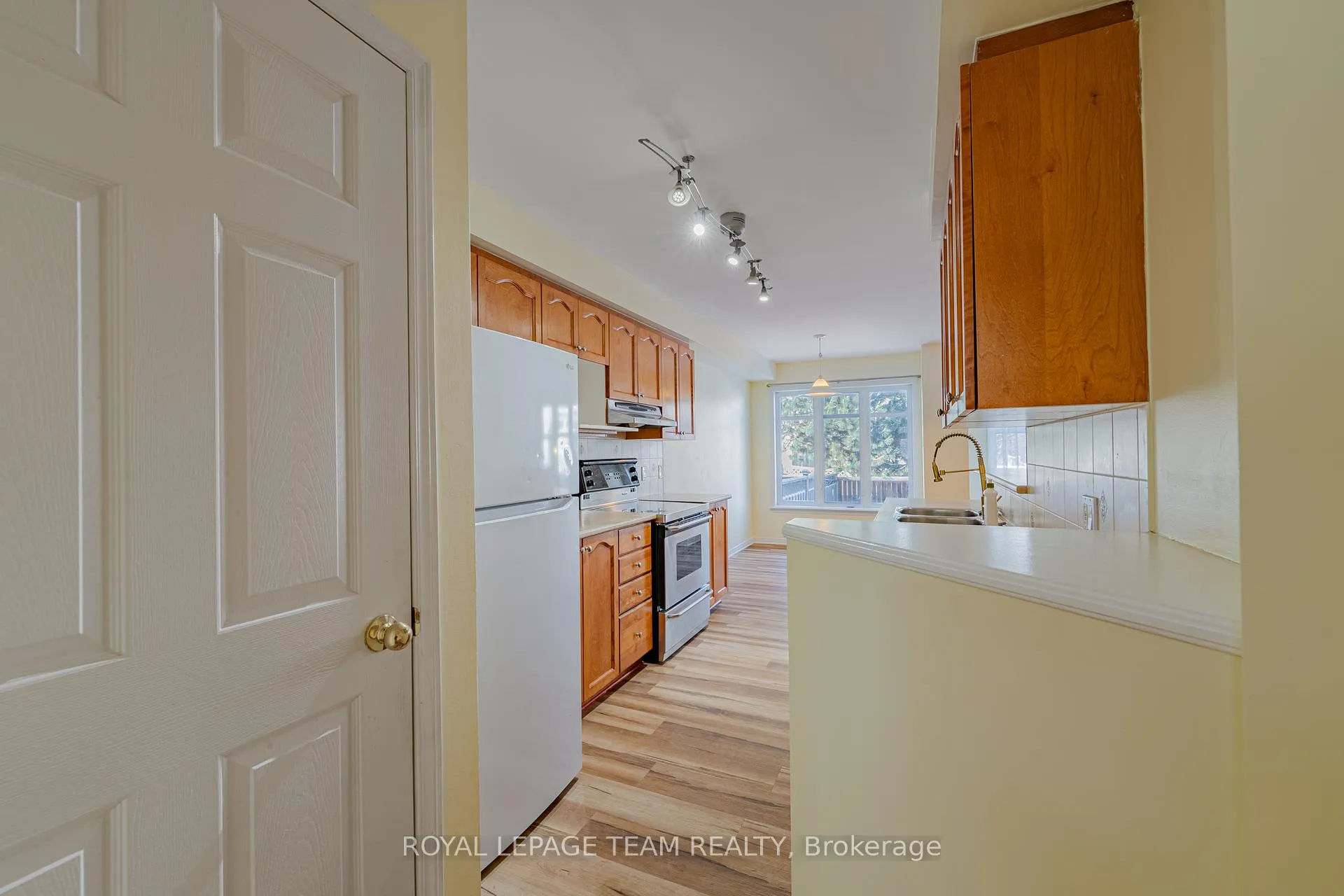 Photo 8 of 184 Deercroft Avenue, Ottawa, Barrhaven - Longfields — HOMEH