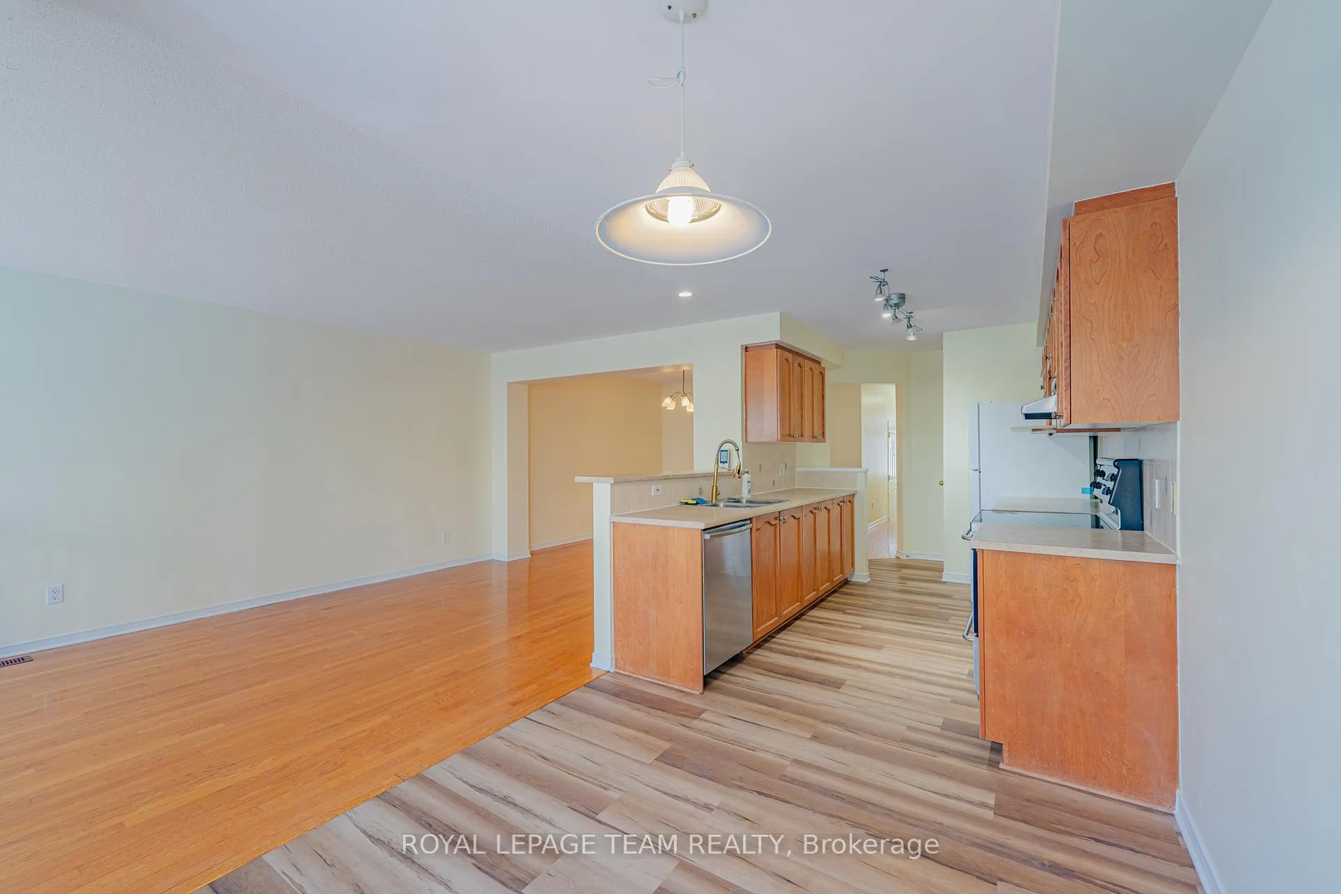 Photo 17 of 184 Deercroft Avenue, Ottawa, Barrhaven - Longfields — HOMEH