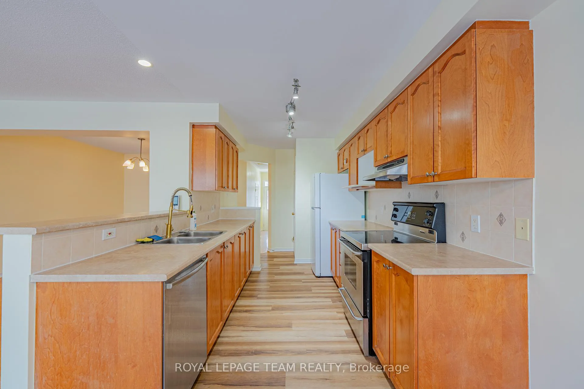 Photo 18 of 184 Deercroft Avenue, Ottawa, Barrhaven - Longfields — HOMEH