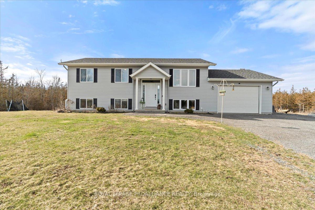 Photo 2 of 733 Callaghan Road, Tyendinaga, Tyendinaga Township — HOMEH
