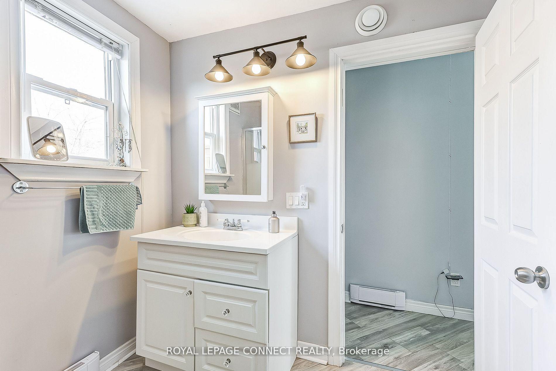 Photo 16 of 122 Latta Drive, Belleville, Thurlow Ward — HOMEH