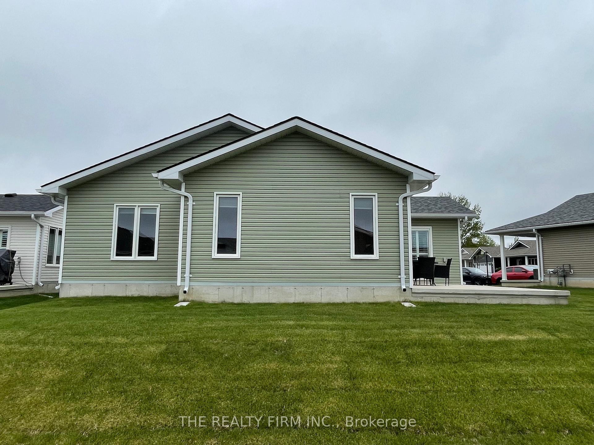 Photo 3 of 255 Lake Breeze Drive, Ashfield-Colborne-Wawanosh, Colborne — HOMEH