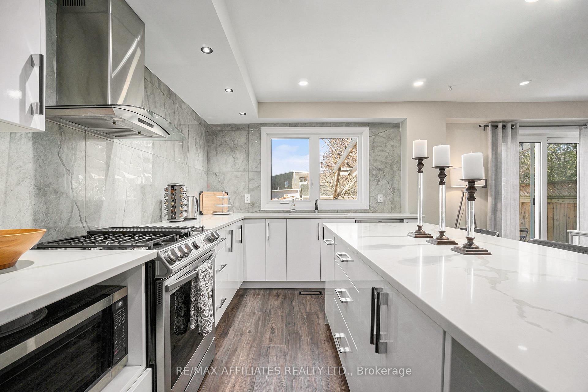 Photo 4 of 66 Cymbeline Drive, Ottawa, Westcliffe Estates — HOMEH