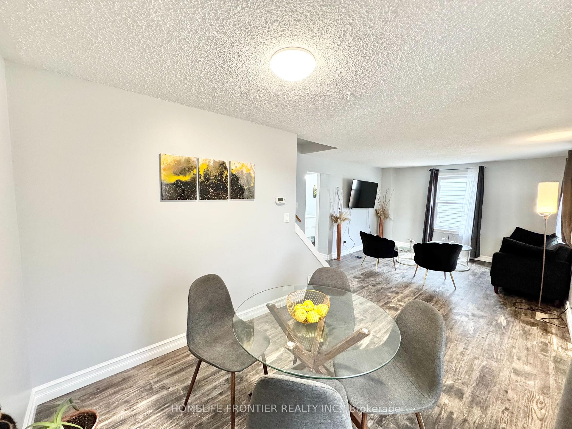 Photo 2 of 27 Beech Street, Ajax, Central — HOMEH