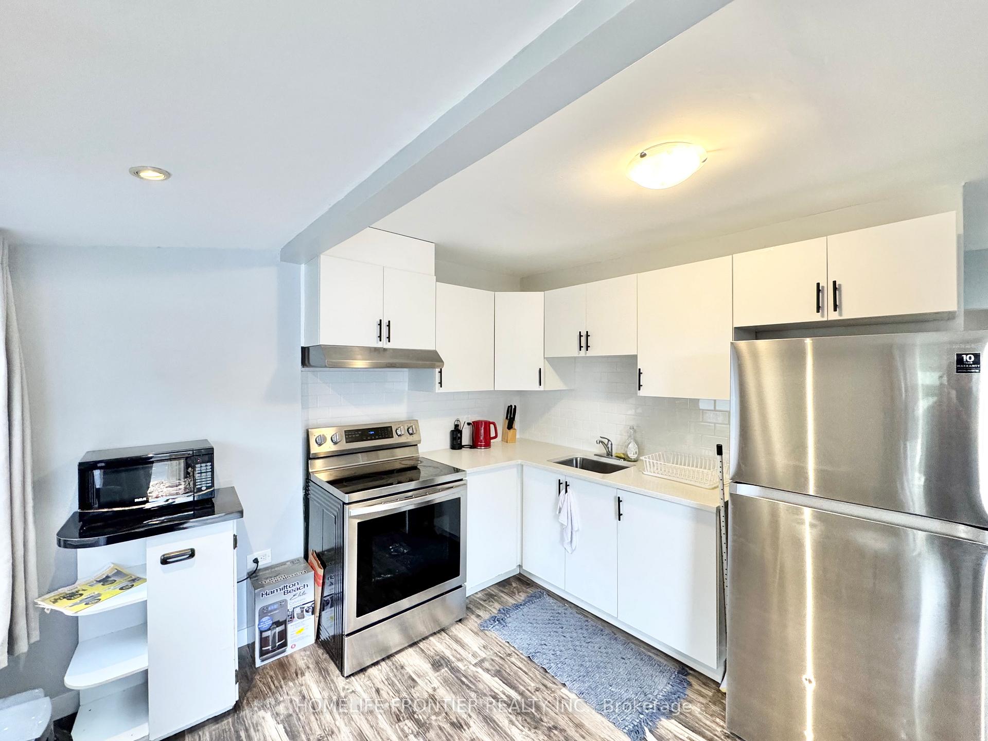 Photo 13 of 27 Beech Street, Ajax, Central — HOMEH
