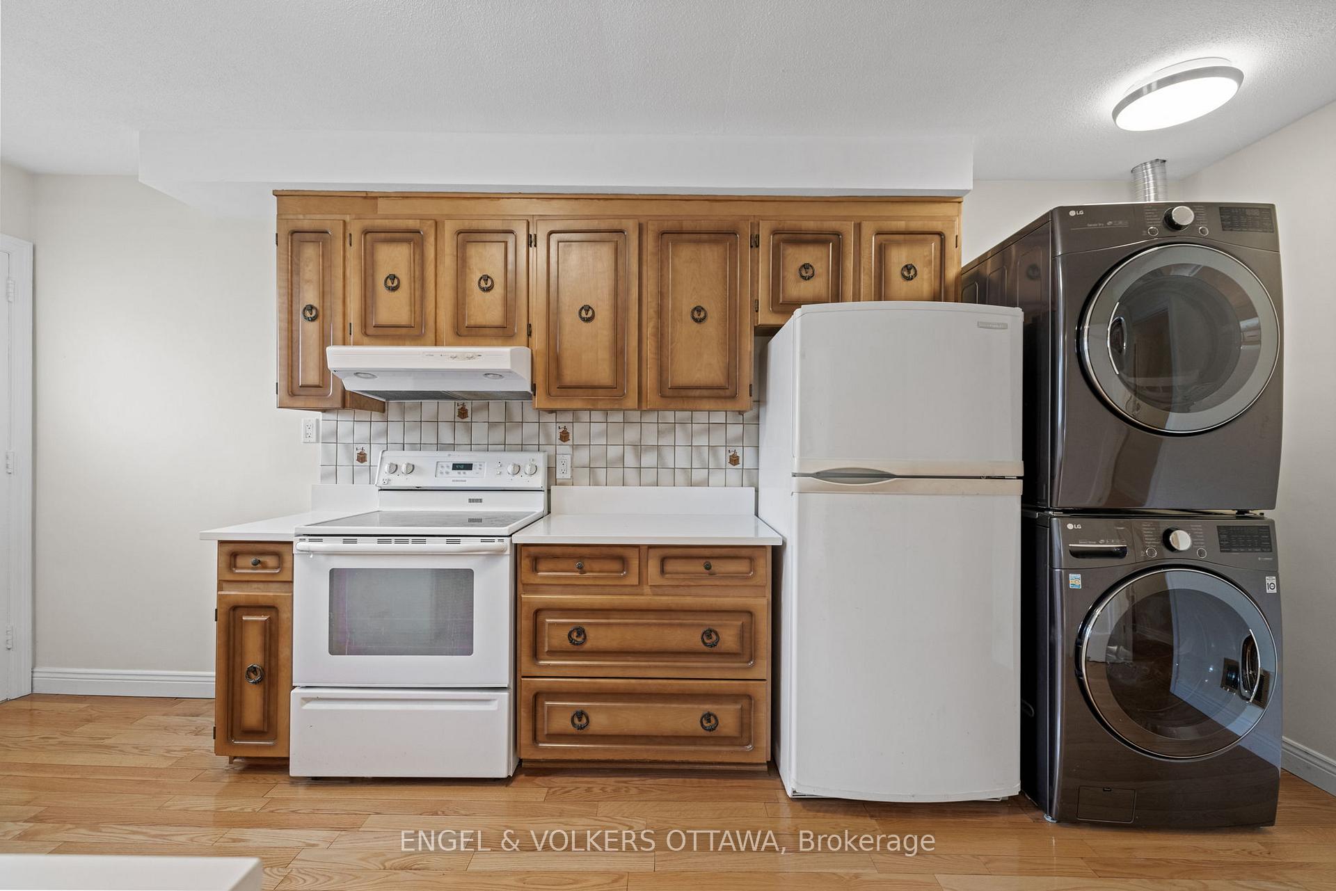 Photo 12 of 1960 Alta Vista Drive, Ottawa, Faircrest Heights — HOMEH