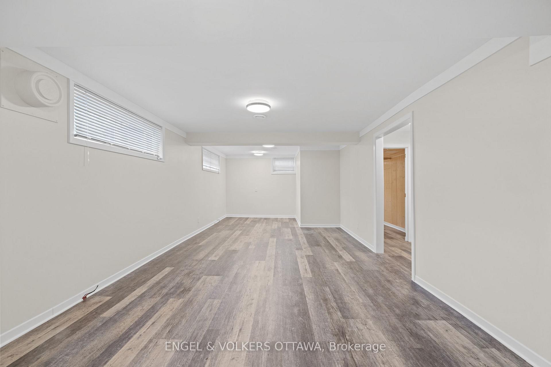 Photo 24 of 1960 Alta Vista Drive, Ottawa, Faircrest Heights — HOMEH