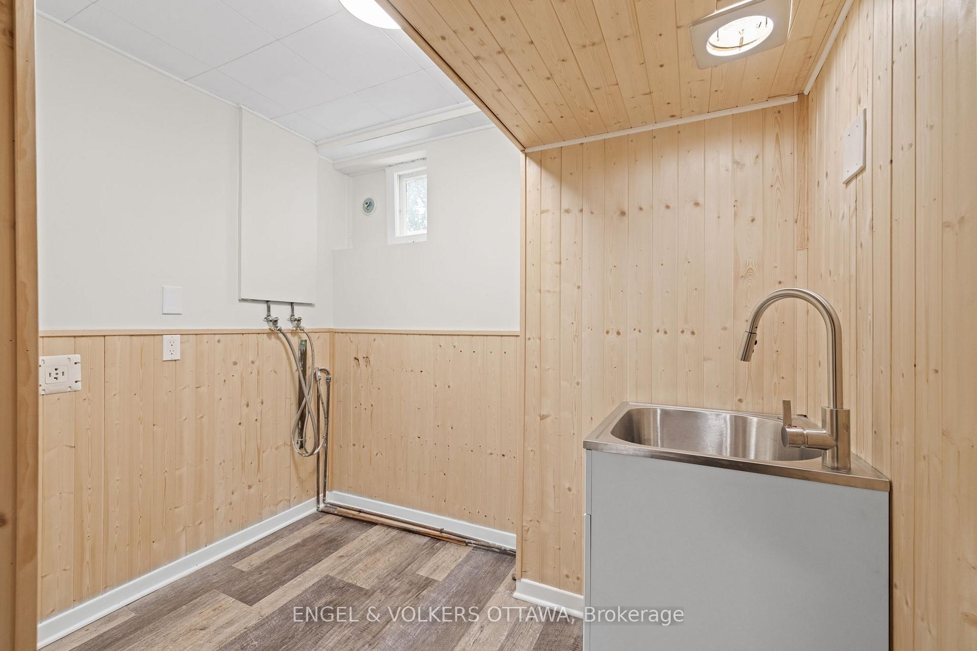Photo 21 of 1960 Alta Vista Drive, Ottawa, Faircrest Heights — HOMEH